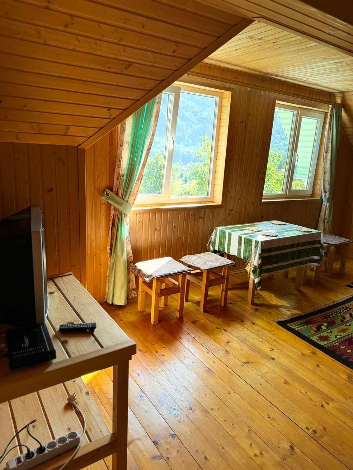 Садиба Кичера Petrashi Exterior foto